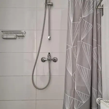 Haus Mitterfeld 아파트 *